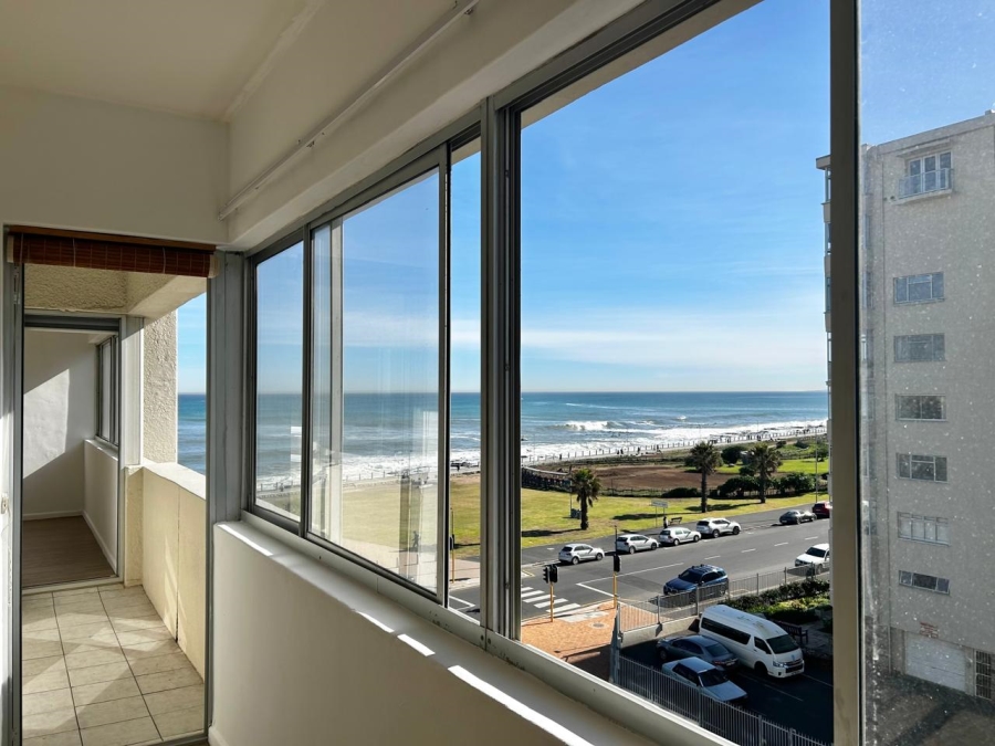 To Let 3 Bedroom Property for Rent in Mouille Point Western Cape